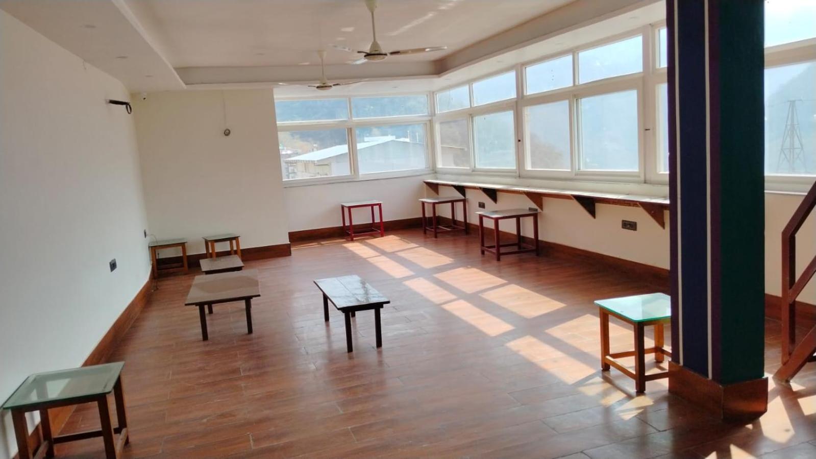 Bonfire Hostels Rishīkesh 外观 照片