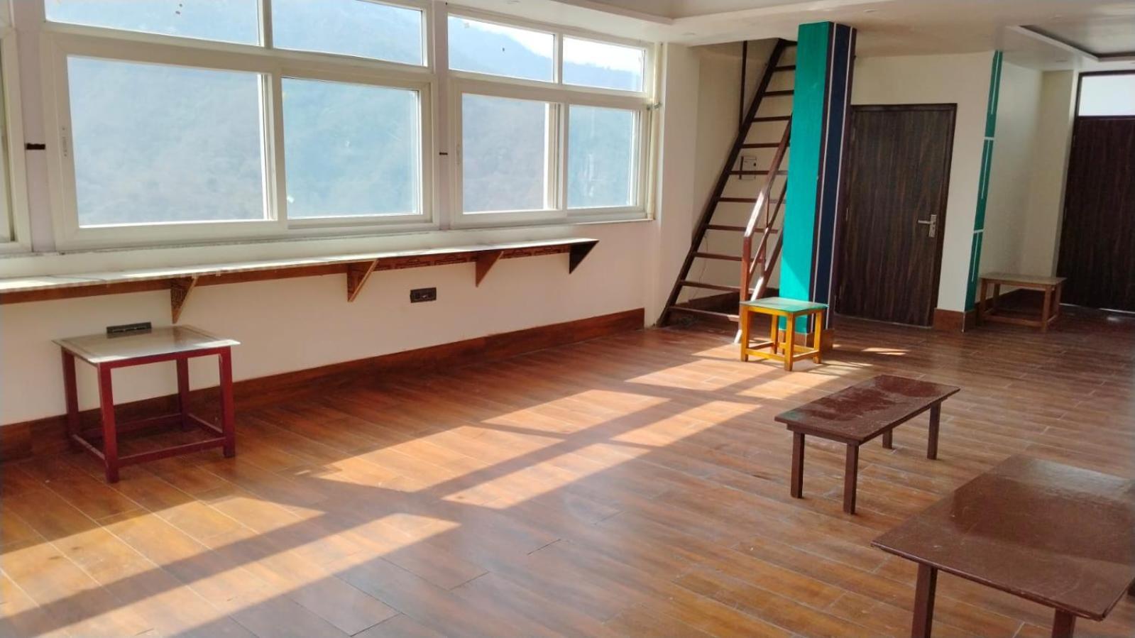 Bonfire Hostels Rishīkesh 外观 照片