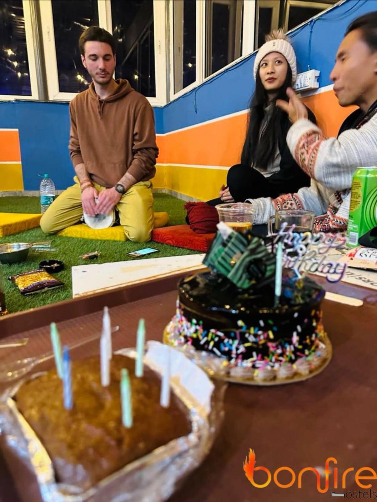 Bonfire Hostels Rishīkesh 外观 照片