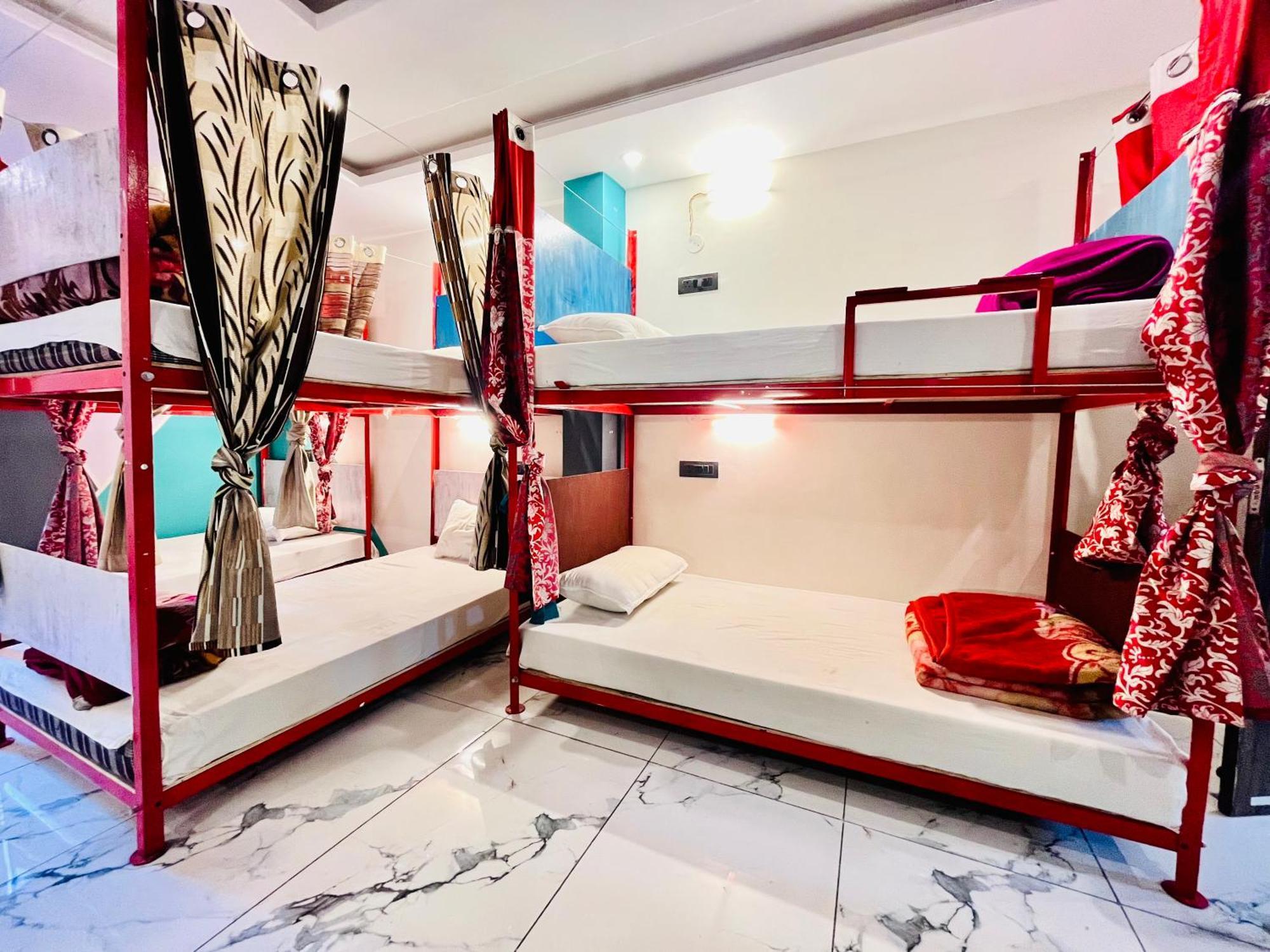 Bonfire Hostels Rishīkesh 外观 照片